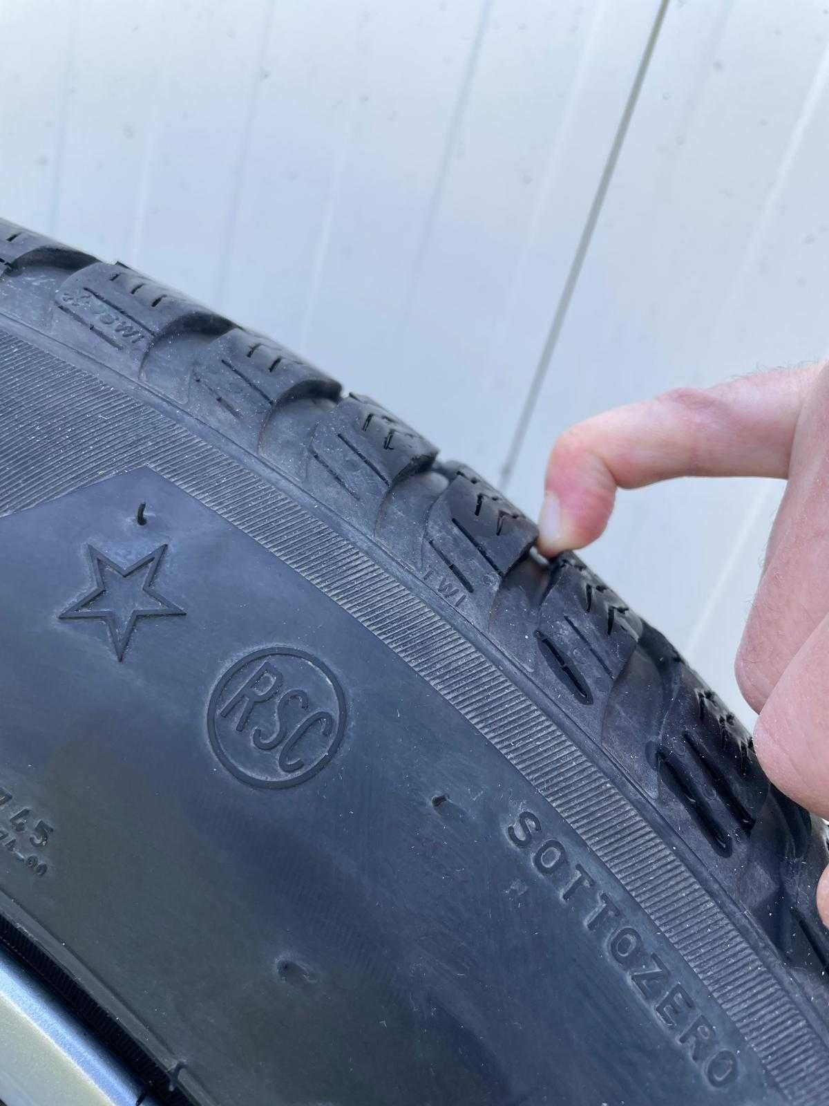 Jante BMW cu anvelope iarna R18