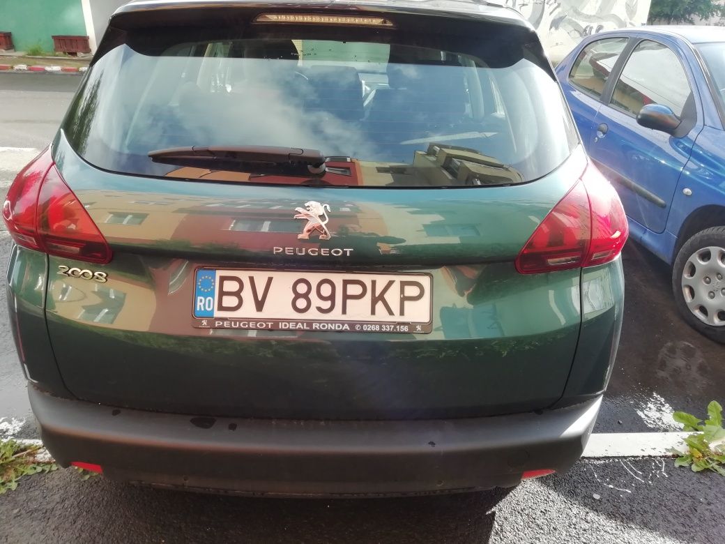 Vând autoturism Peugeot 2008 caroserie SUV an 2018, benzină