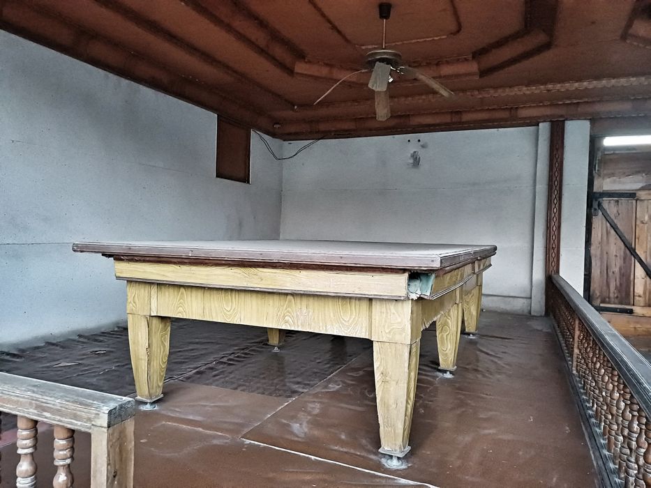 BILYARDNIY stol sotiladi
