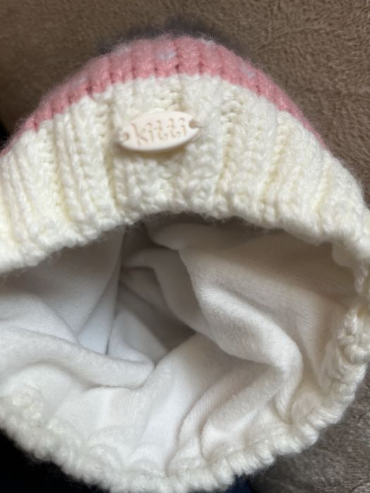 Топла зимна шапка за момиче