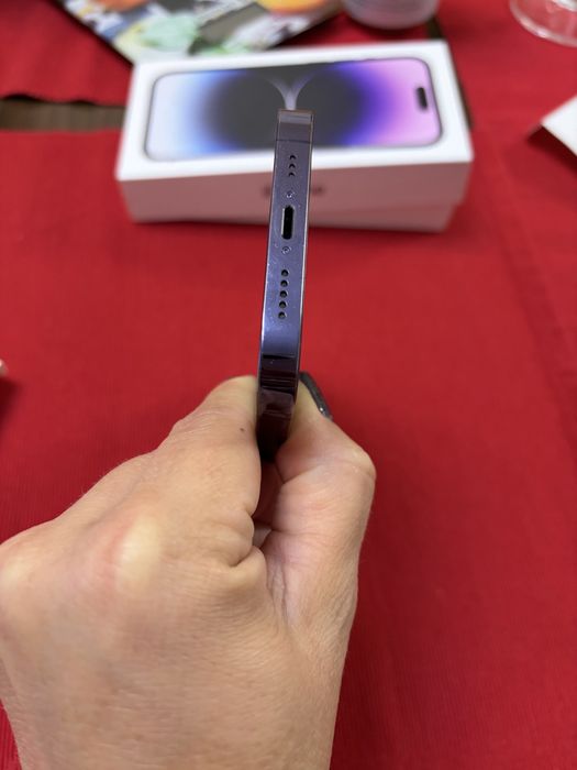 Apple iPhone 14 Pro, Deep Purple 256GB+oригинален Apple кейс