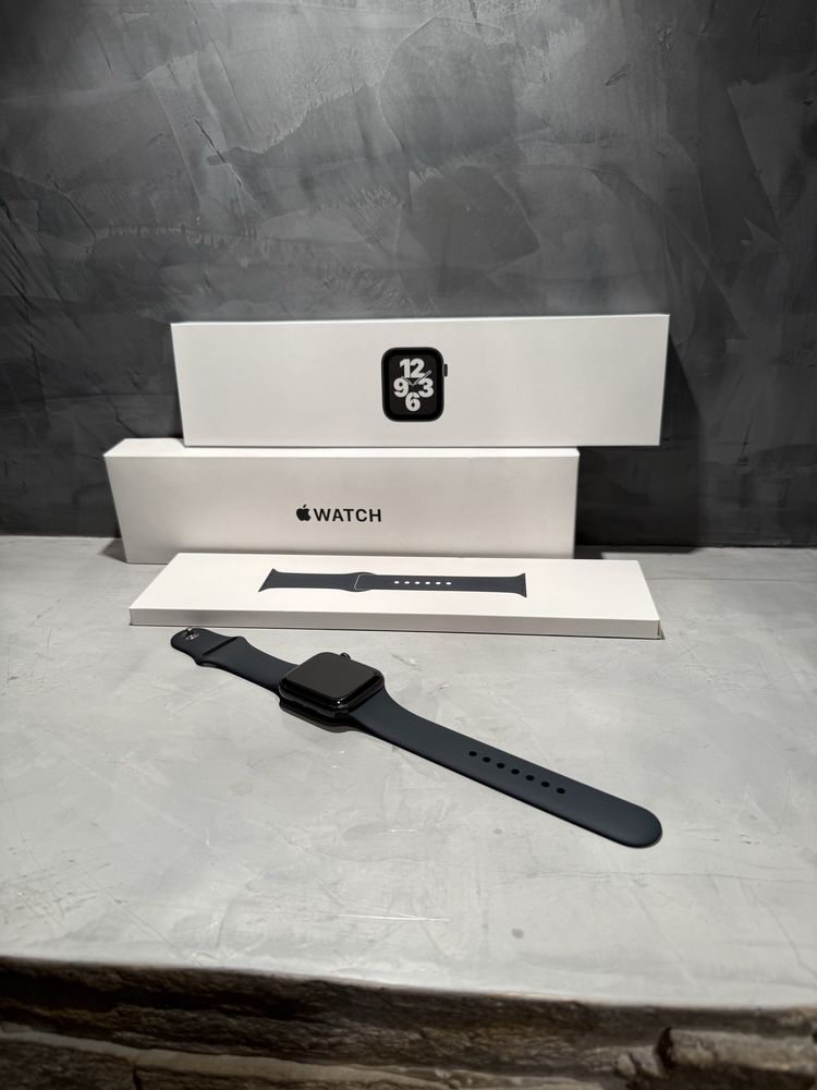 95% battery! Apple Watch SE 44mm Space Gray