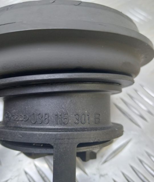 Bușon ulei 038115301B Volkswagen VW Golf a 4-a generatie