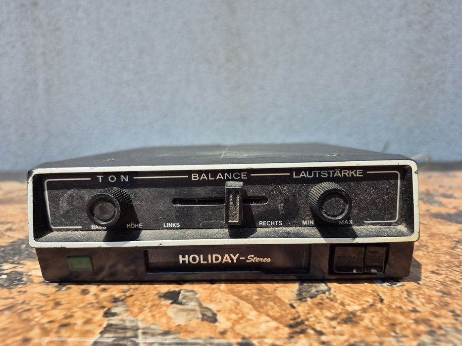 Casetofon player auto marca Holyday, model Stereo , made in japan
