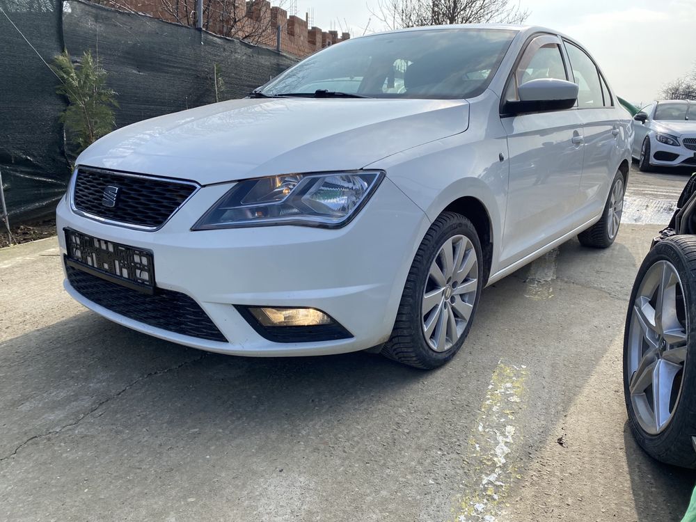 Aripă stânga spate Seat Toledo 2014