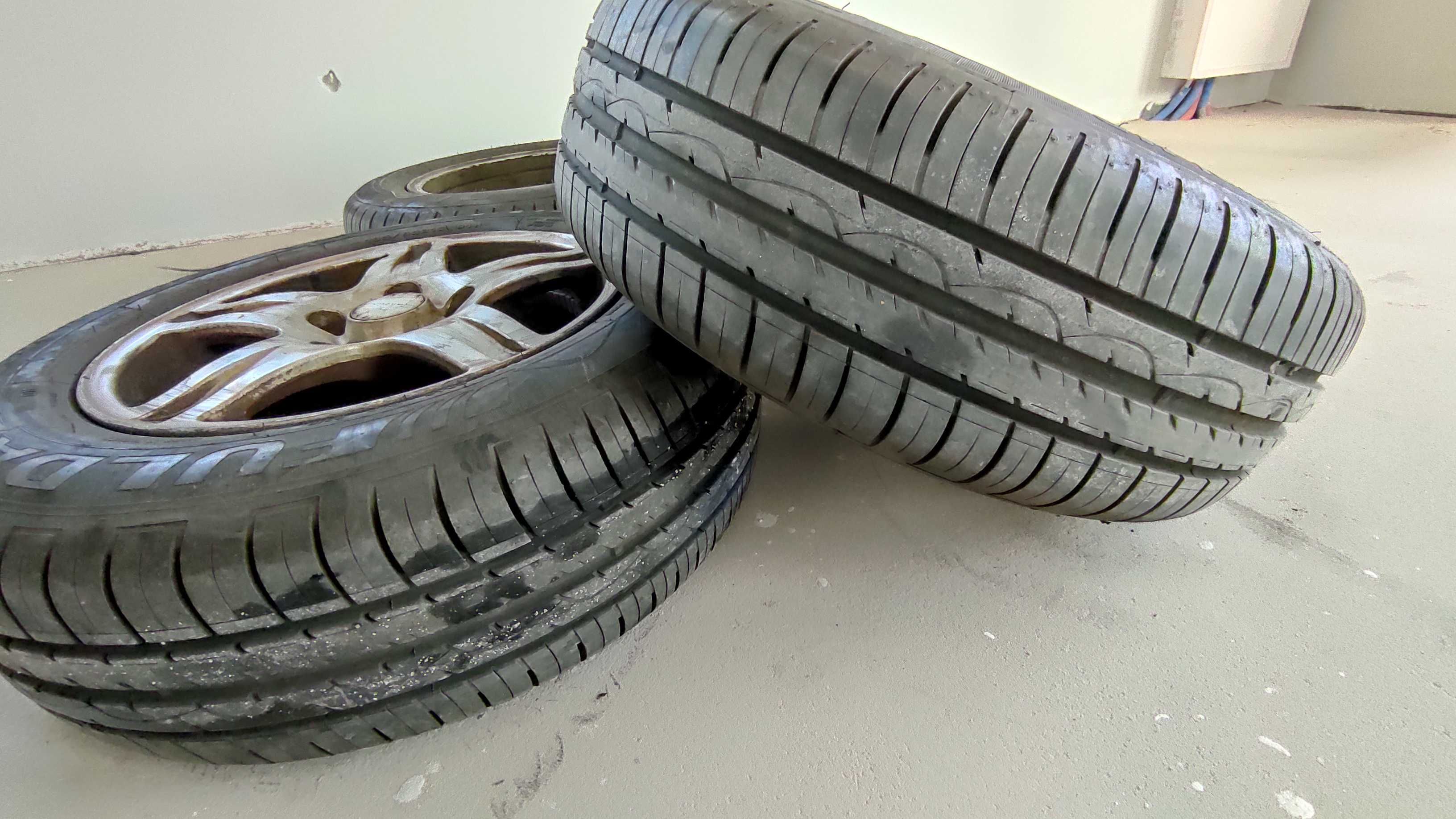 Лети джанти 6,5Jx15H2; 5х114,3; ЕТ40 с летни гуми 195/65R15