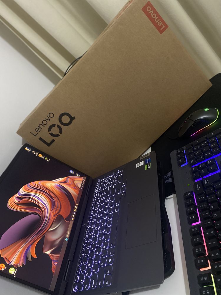 Laptop Gaming LENOVO LOQ