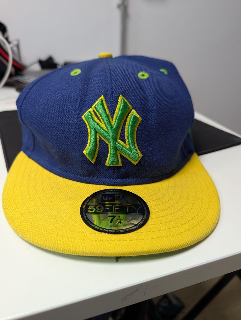 различни шапки new era patagonia