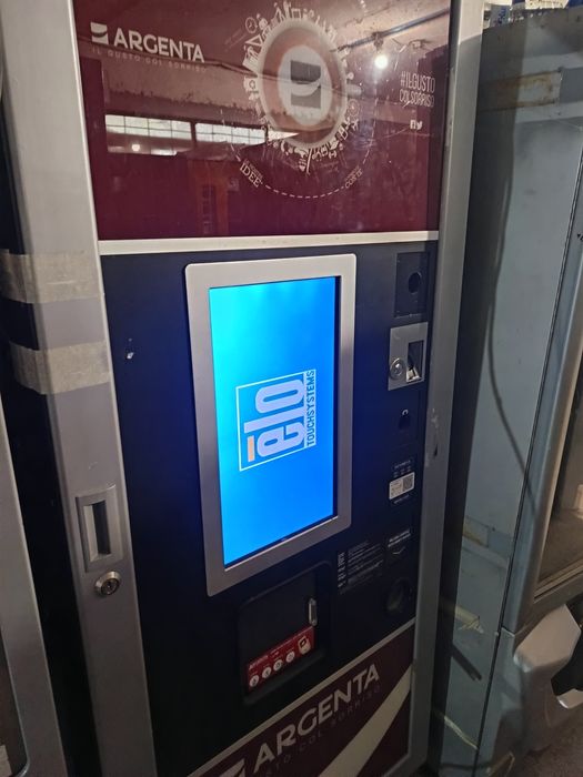 3 машини Вендинг автомати FastCrystal Slave + Touchscreen Fas