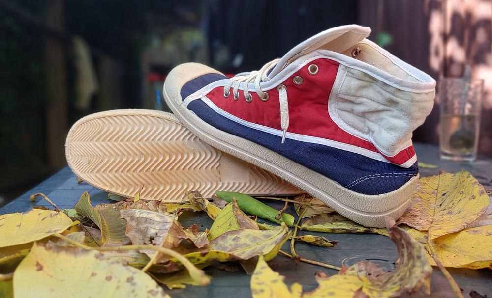 Vând bascheți vintage(ani'80), noi, din vremea comunismului