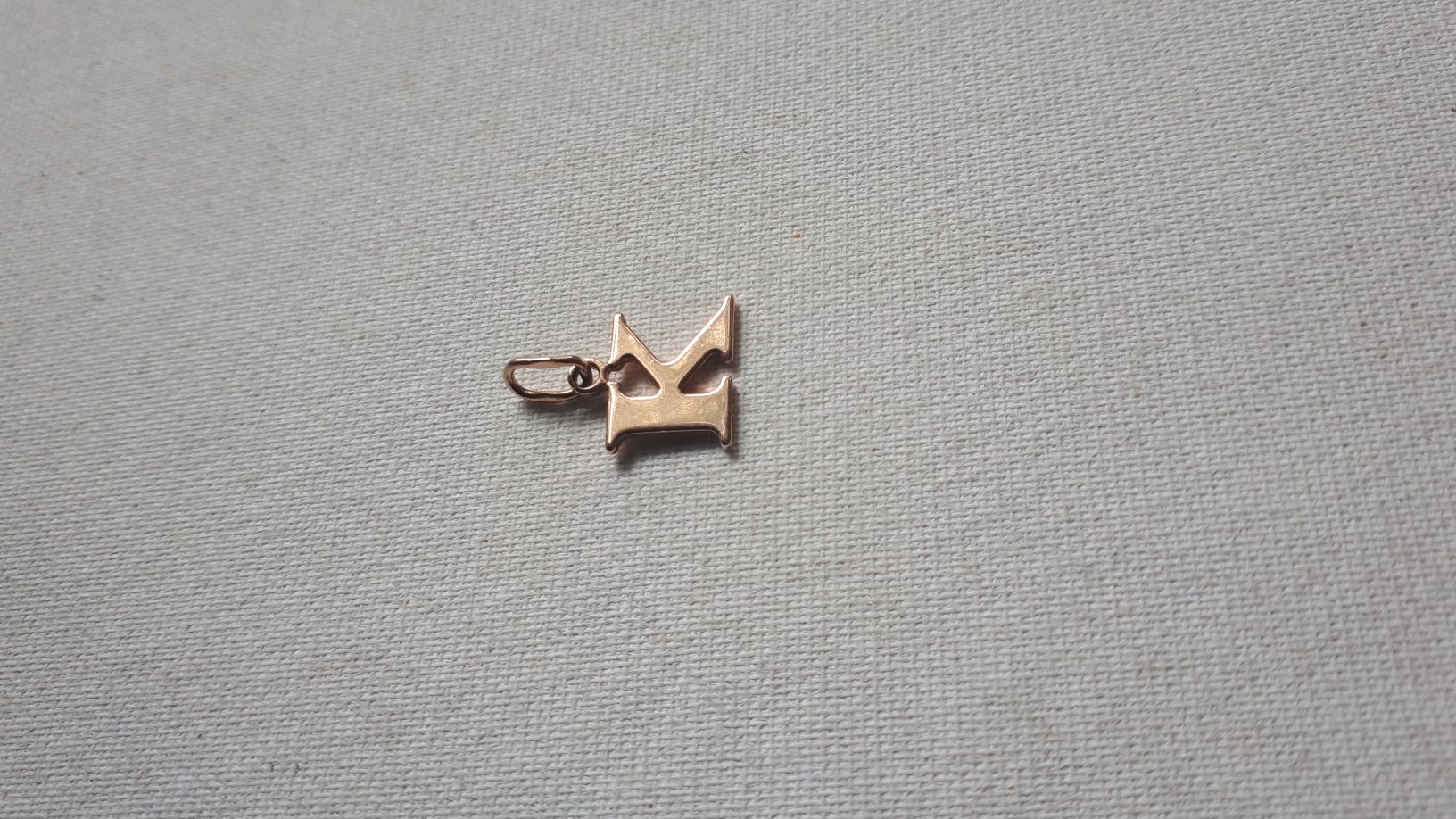 клон қизил тилла, 585-п, Росия завод, 0.88-грам.