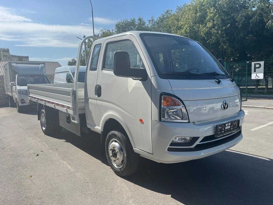 Продам бортовой грузовик KYC — автомобильный суббренд Changan.