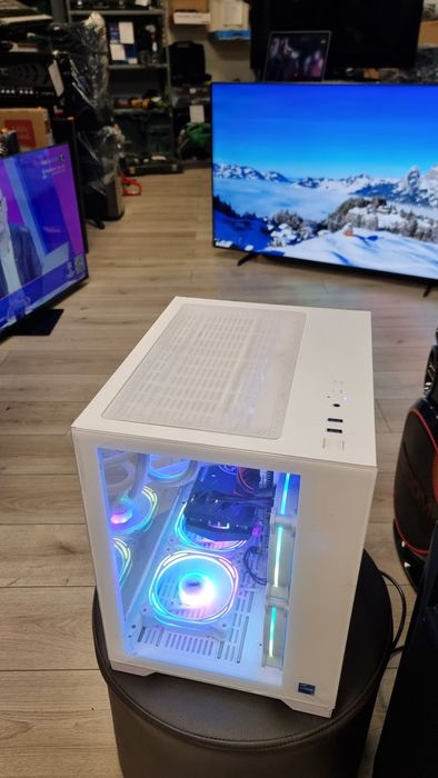 Amanet F28: Unitate PC Gaming RTX i5 1TB SSD