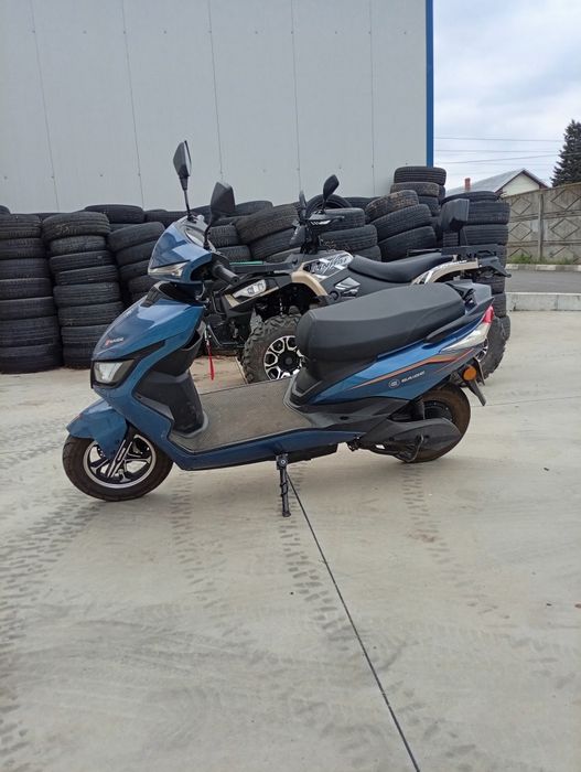 Scuter electic fara permis