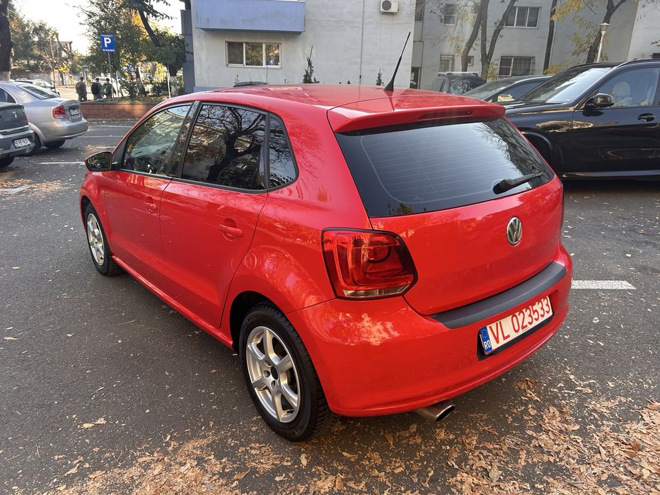 Volkswagen Polo 2010 1.4 L benzina 80 cp euro 5 impecabil varinate +/-