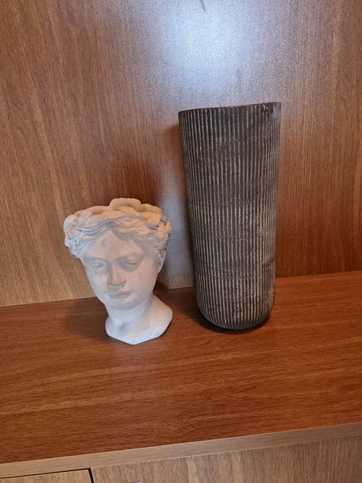 Ваза и Кашпа декорация