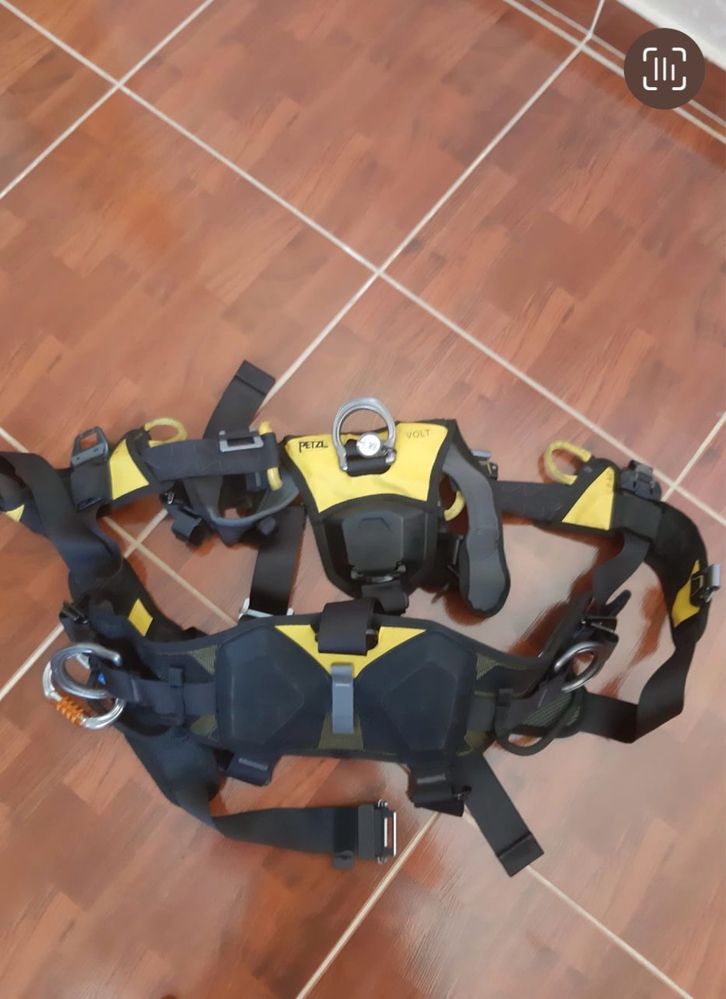 Vand Ham alpinism utilitar Petzl Volt + Carlige.