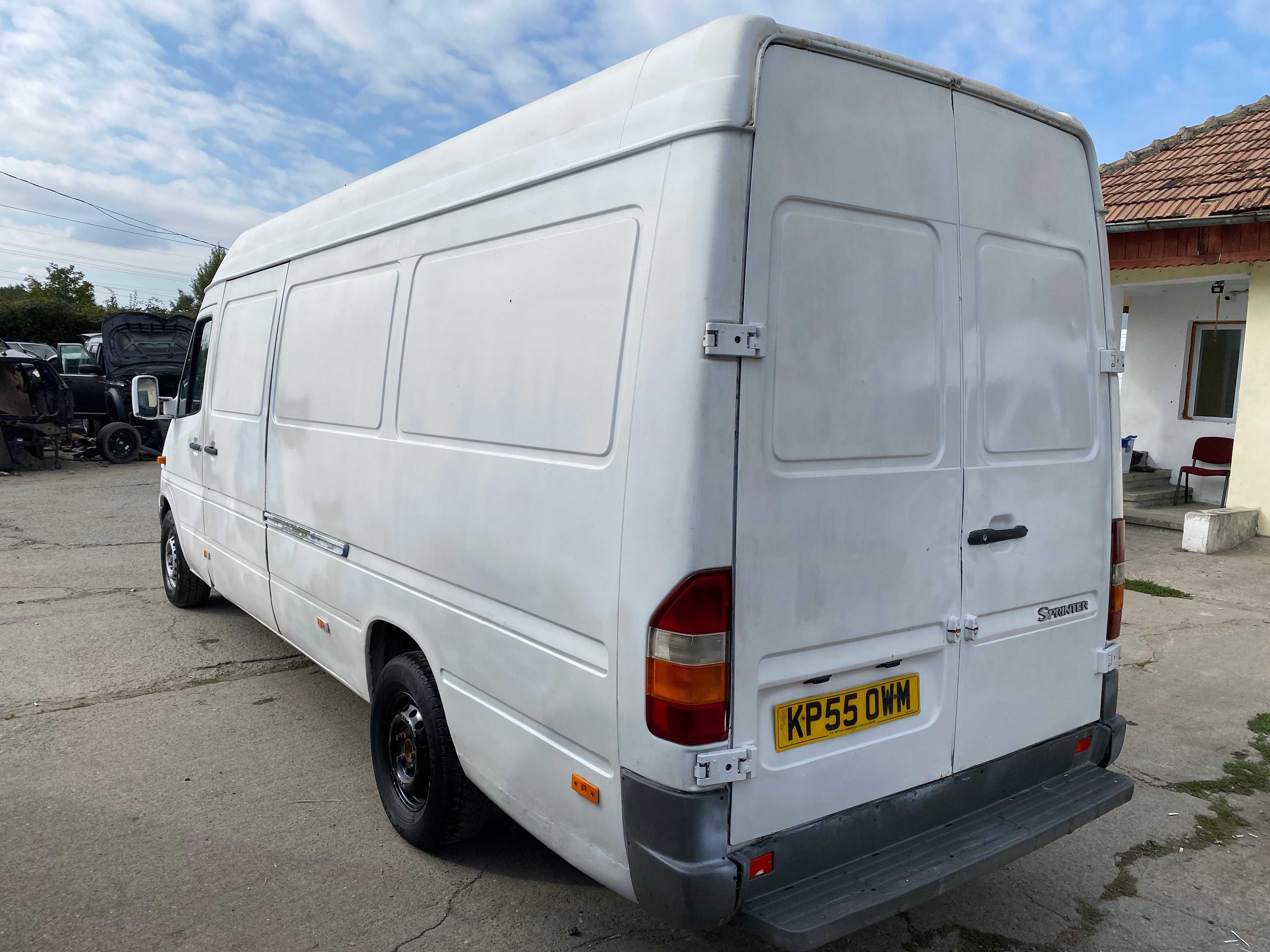 DEZMEMBREZ Mercedes SPRINTER 313 CDI 3 panouri lung si inalt 2005