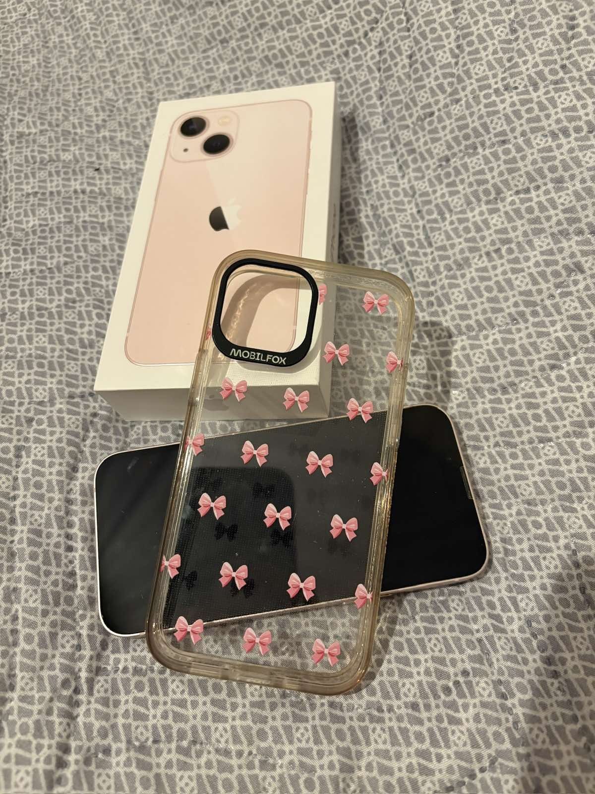iPhone 13 mini, 128 GB, розов, с два калъфа Mobilfox