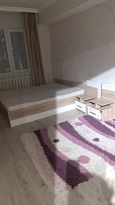 Спальный кровать +2 тумба+ковер