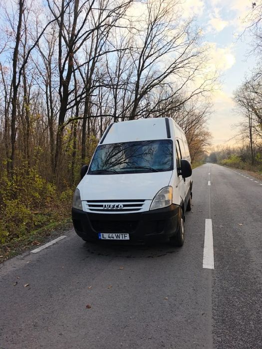 Vând iveco daily