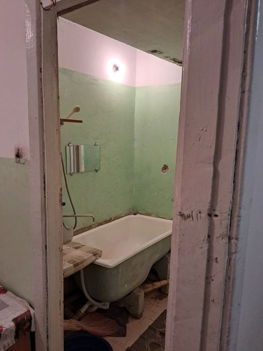 Продаётся 1/4/4 на массиве Ялангач 38500$
