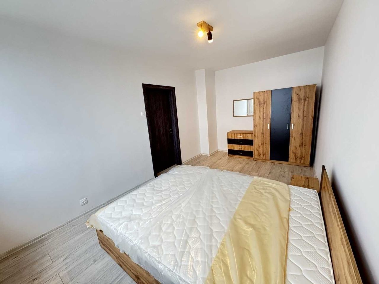 Дава се под наем Тристаен апартамент в София, Младост 1 - 78 кв.м за 700 € - Снимка #9