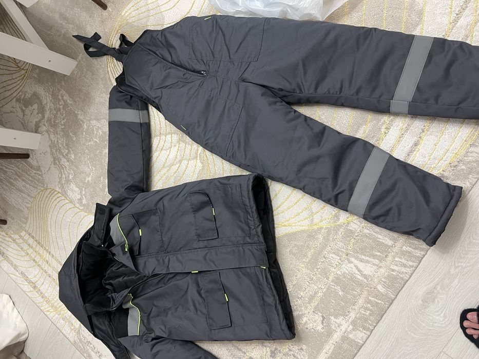 Продам спецодежду (зимний )