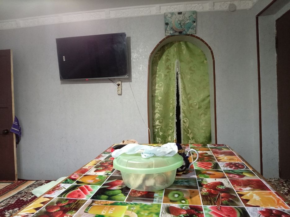 Уй сотилади 20000$