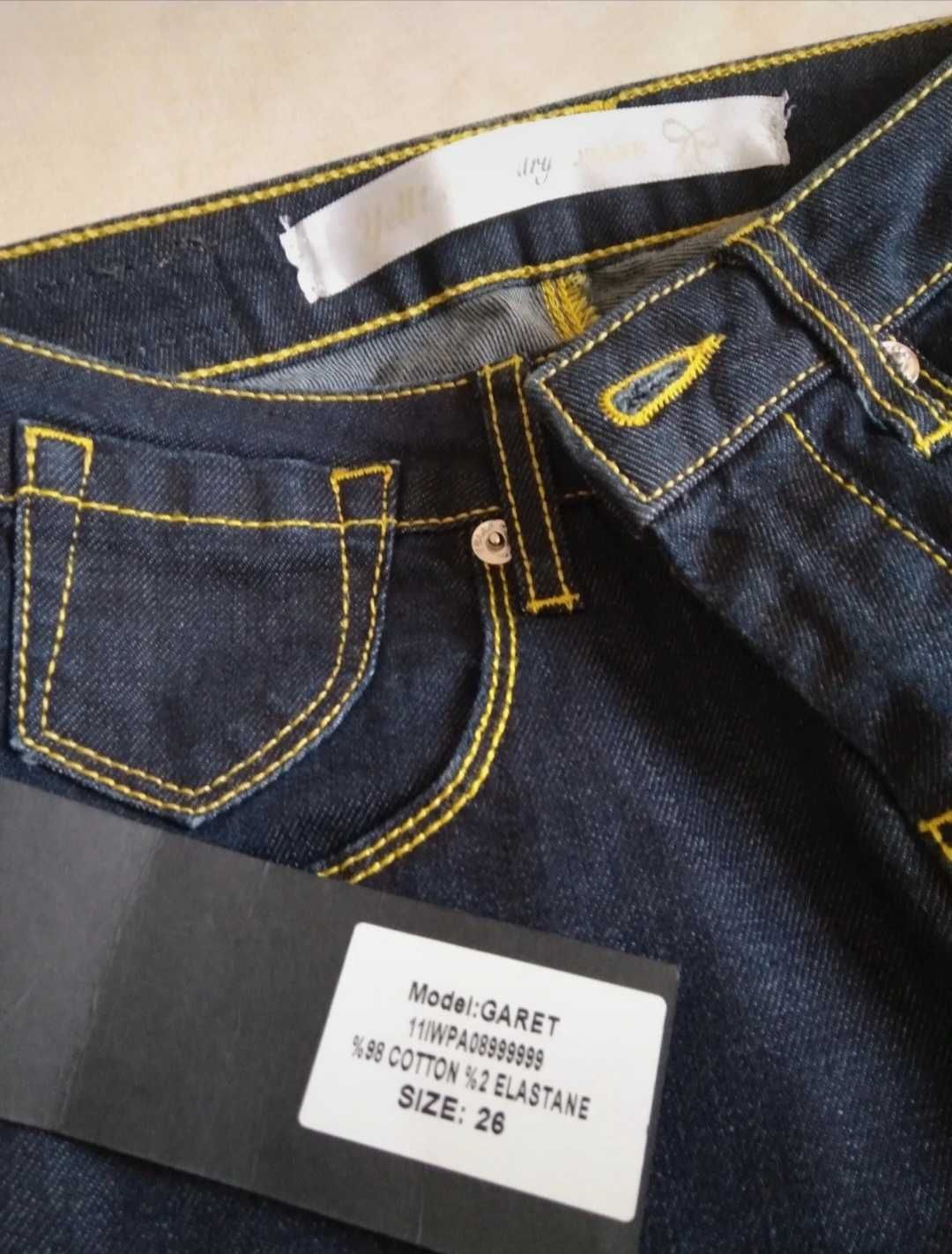 Blugi, model Garet,mărimea 36/S