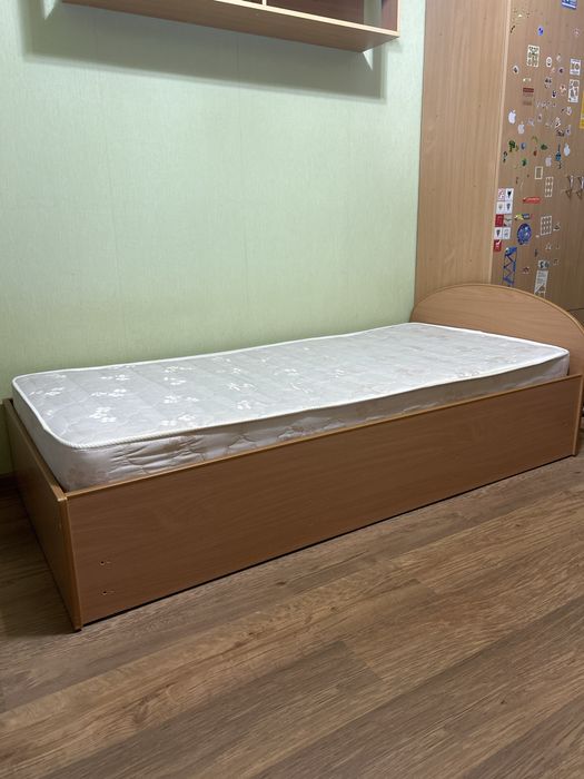 Кровать подростковая