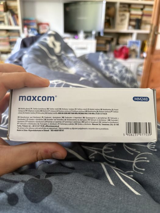 Telefon Maxcom MM248 – Nou, cu folie, VoLTE