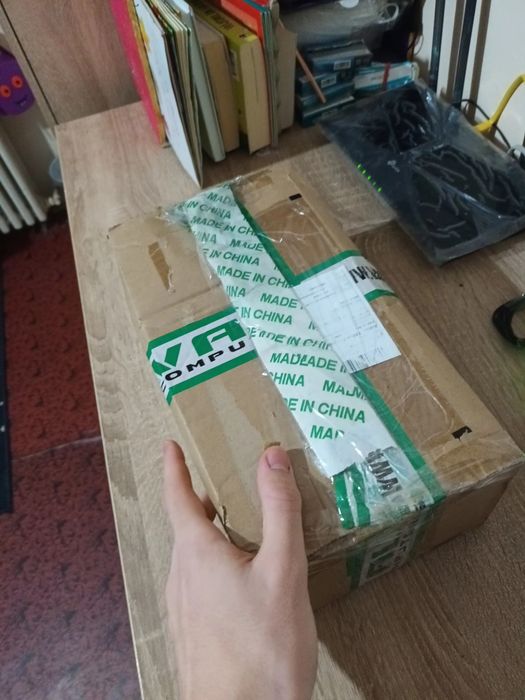 Cutie 10 CD-uri plus altele