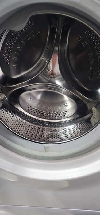 Masina de spalat rufe 7kg  Ariston Hotpoint wmsd 723