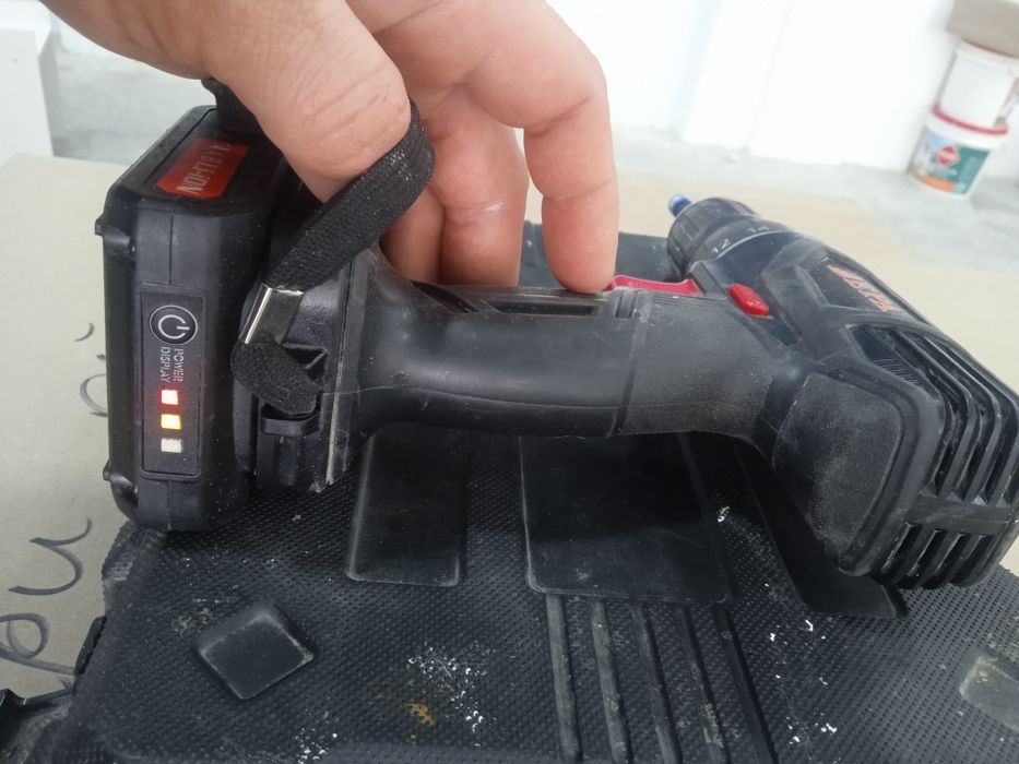 Шуруповерт  epa zor ishlidi