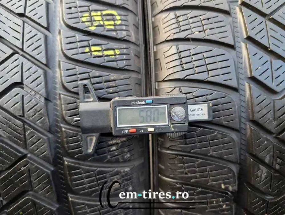 SET 2 Anvelope Iarna 235/60 R18 PIRELLI Scorpion Winter 100V