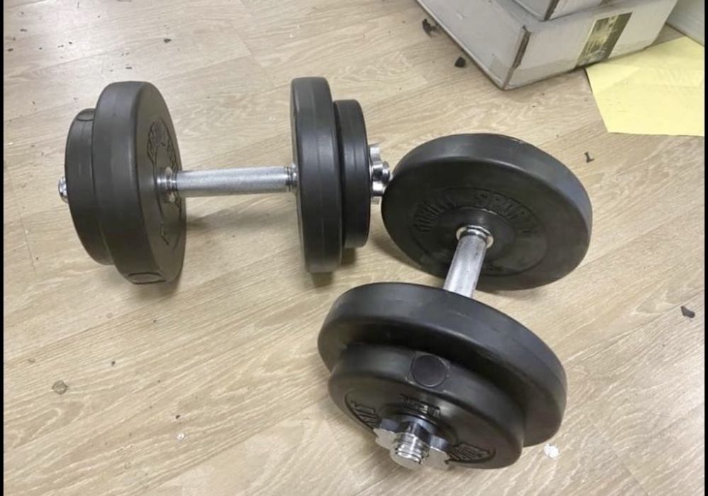 Gantere reglabile noi de 10 kg buc-10+10=20 kg Pret promo 200 ron setu