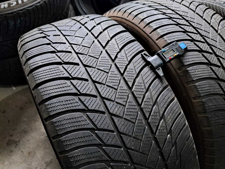 4 anvelope 235/50 R19 Bridgestone + Continental