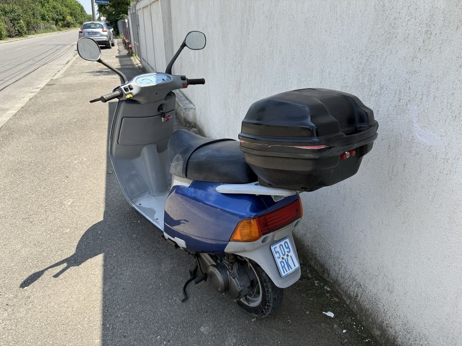 Scuter Piaggio Sfera 49 Cm ( import germania ) Impecabil