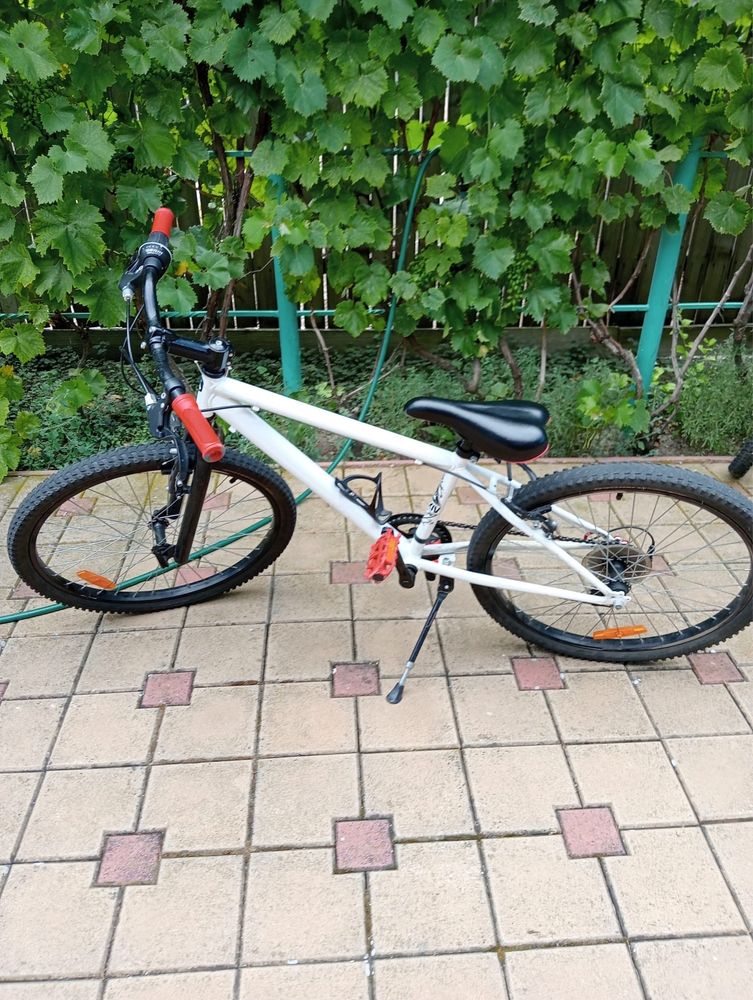 Vand bicicleta de copii