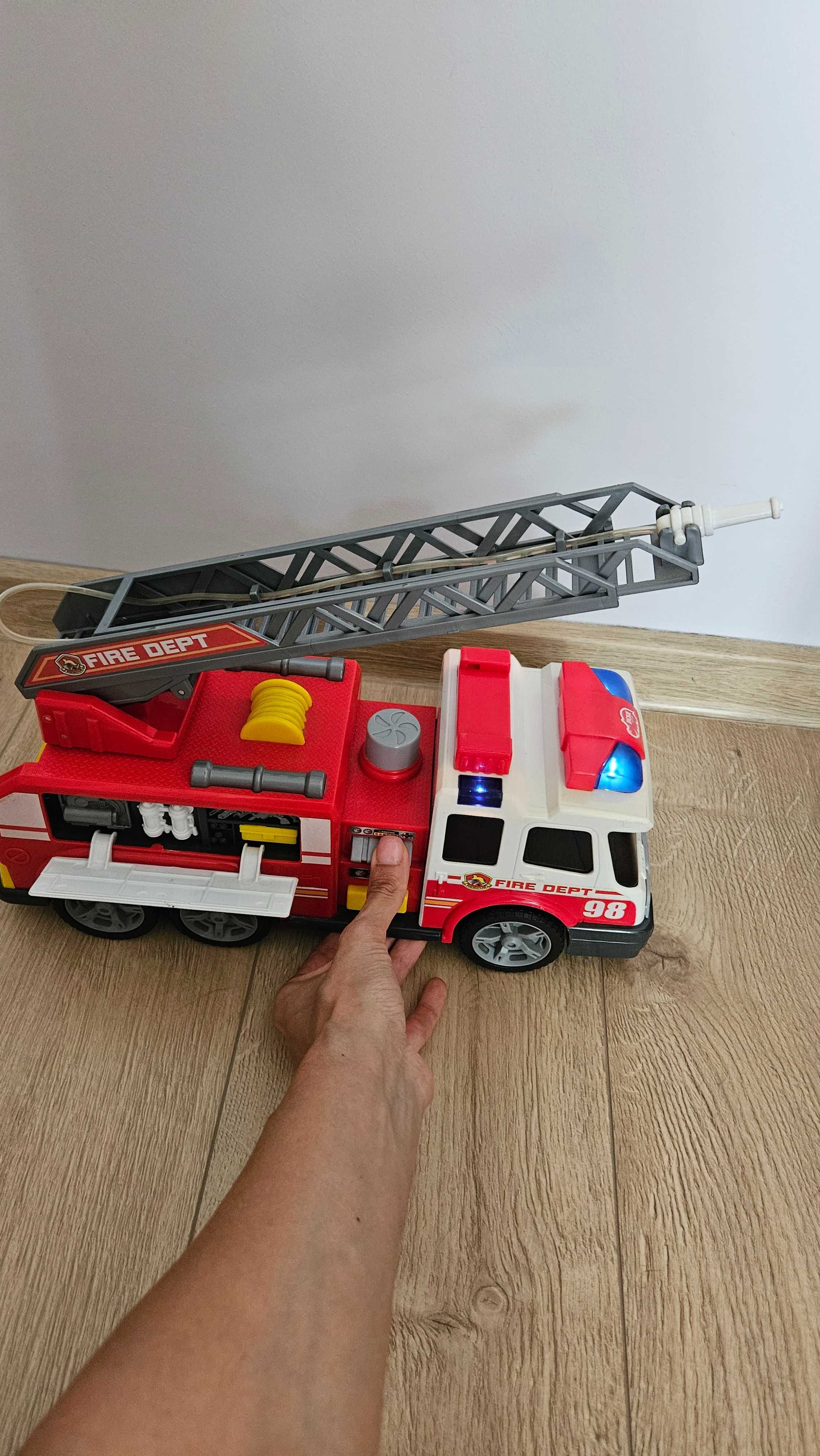 Hot wheels камион, Dickie toys пожарна, трамвай, полицейски джип