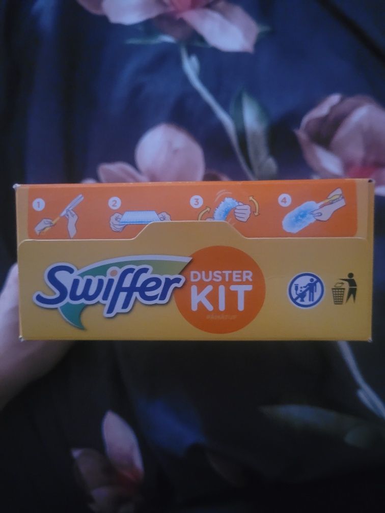 Swiffer duster kit