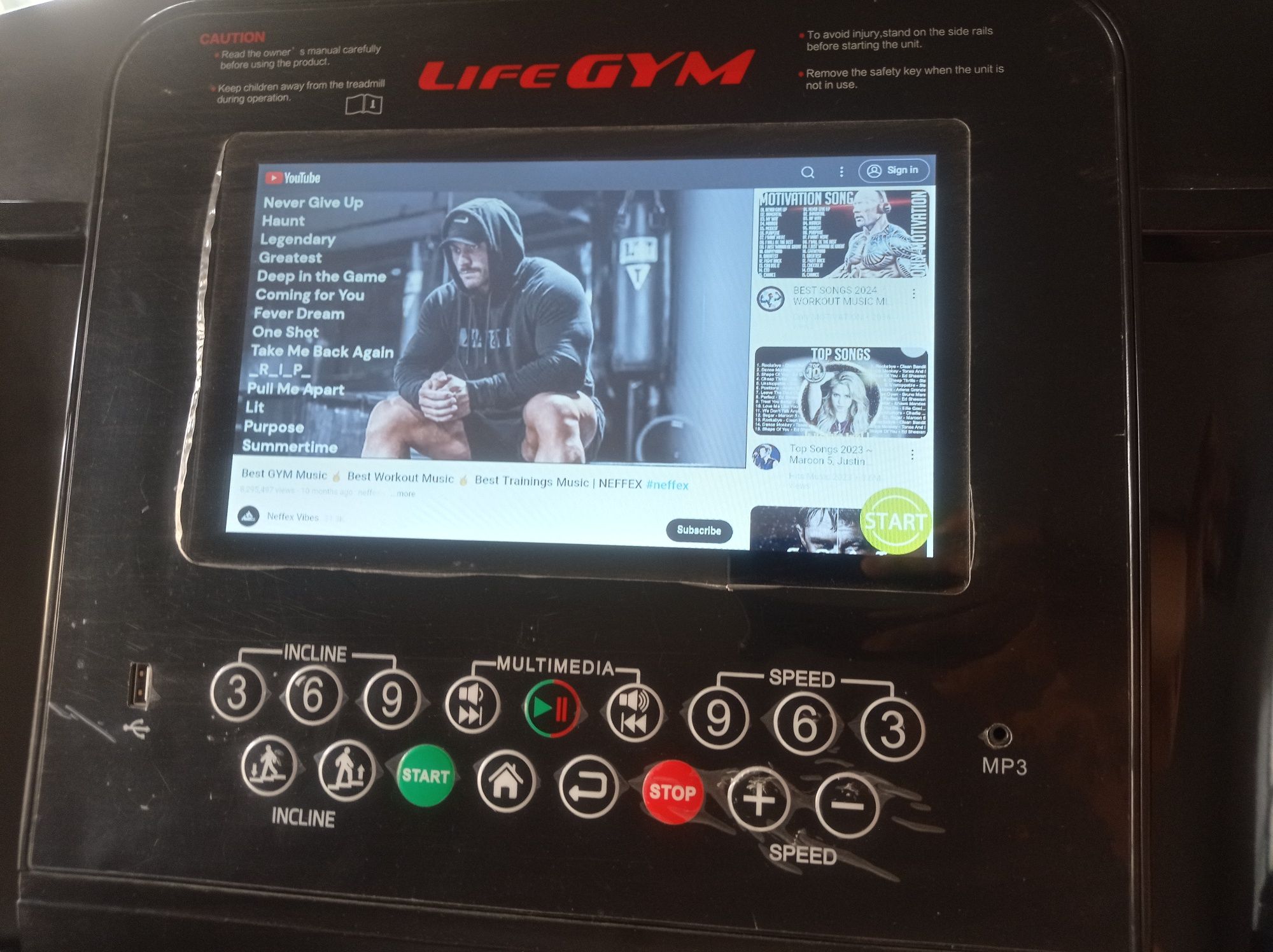 Продаётся Беговая дорожка Life GYM LGM-444