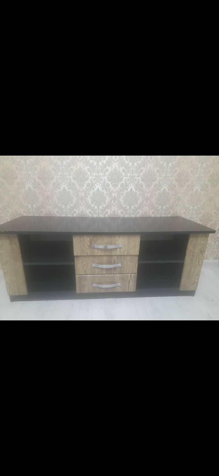ПРОДАМ Тумбочку.