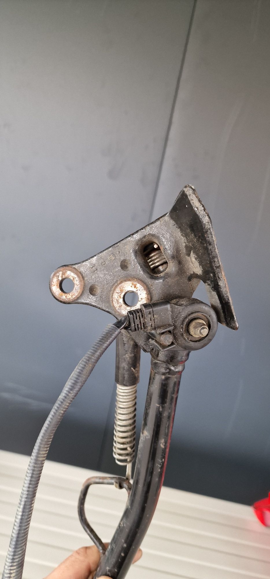 Tobă evacuare stock cric lateral BMW F800GS K72 si capac stator motor