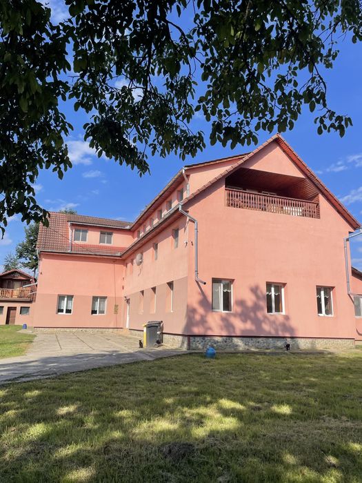 Casă de vanzare + teren de 3500 mp in Arpasu de Sus judetul Sibiu