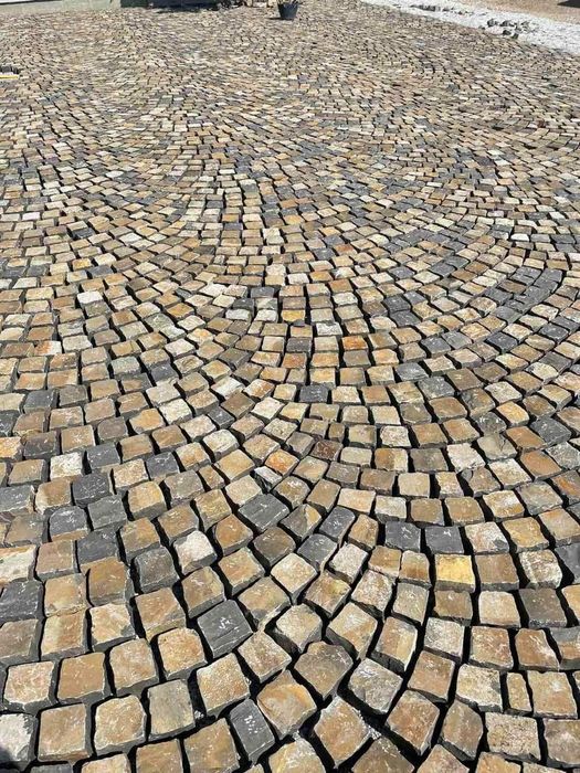 Piatră cubică Andezit, mă deplasez oriunde în Țară