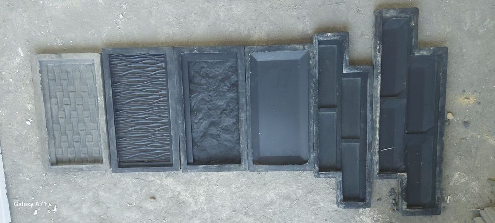 Fasadniy pilitka qoliplari sotiladi