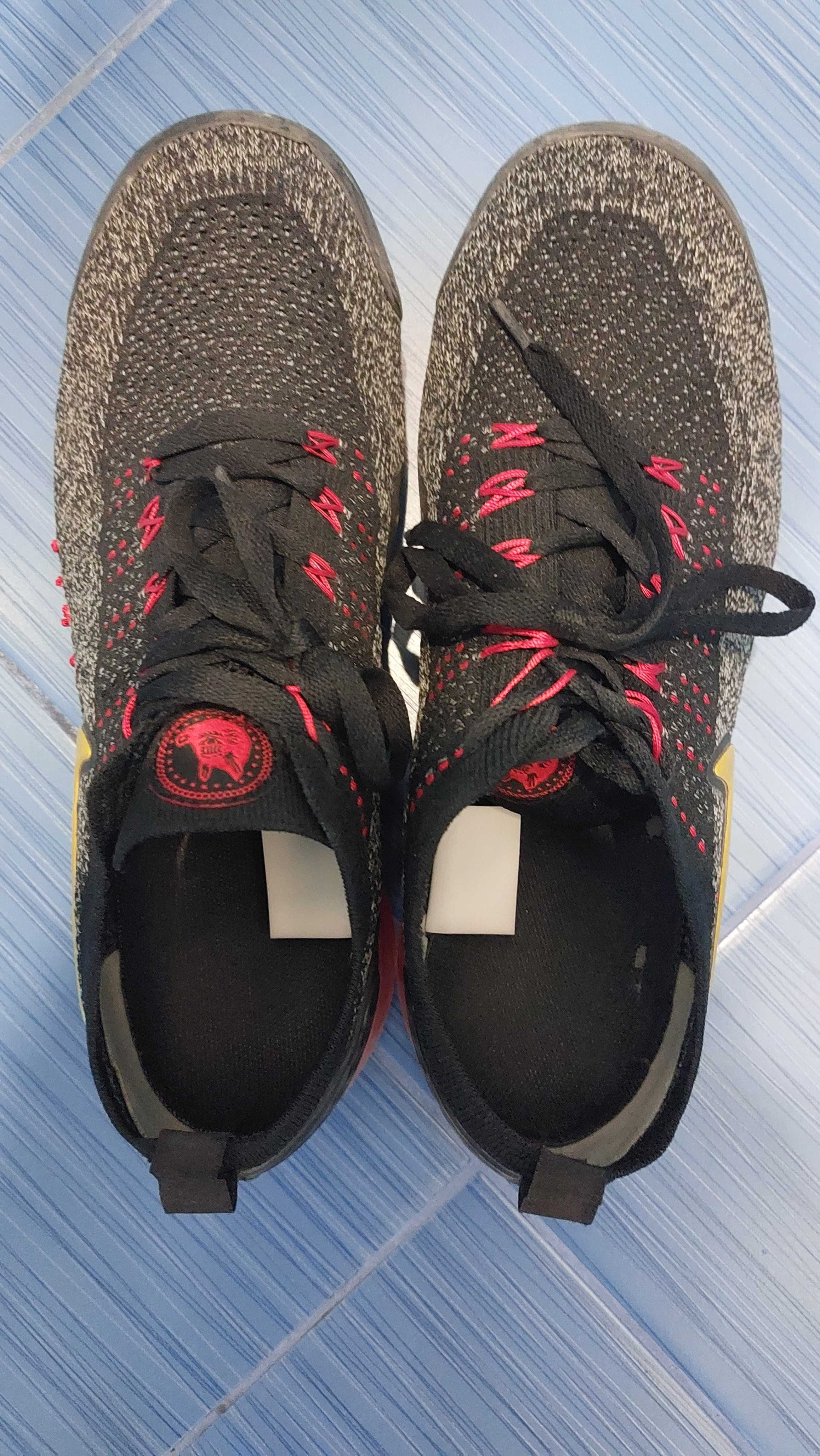 Маратонки размер 43 Nike