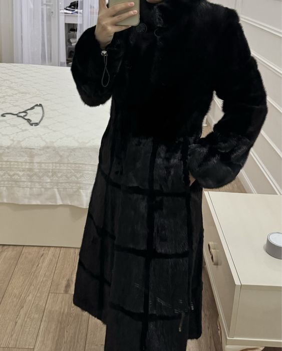 Продам норковую шубу